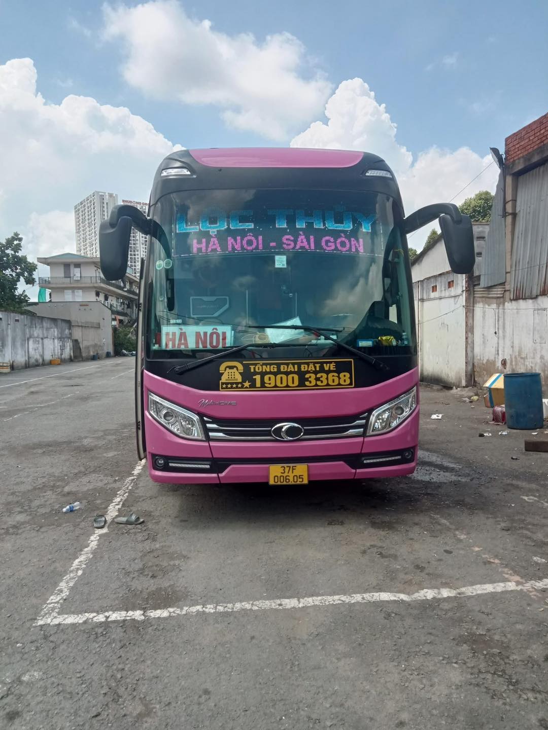 Nhà xe Lộc Thủy